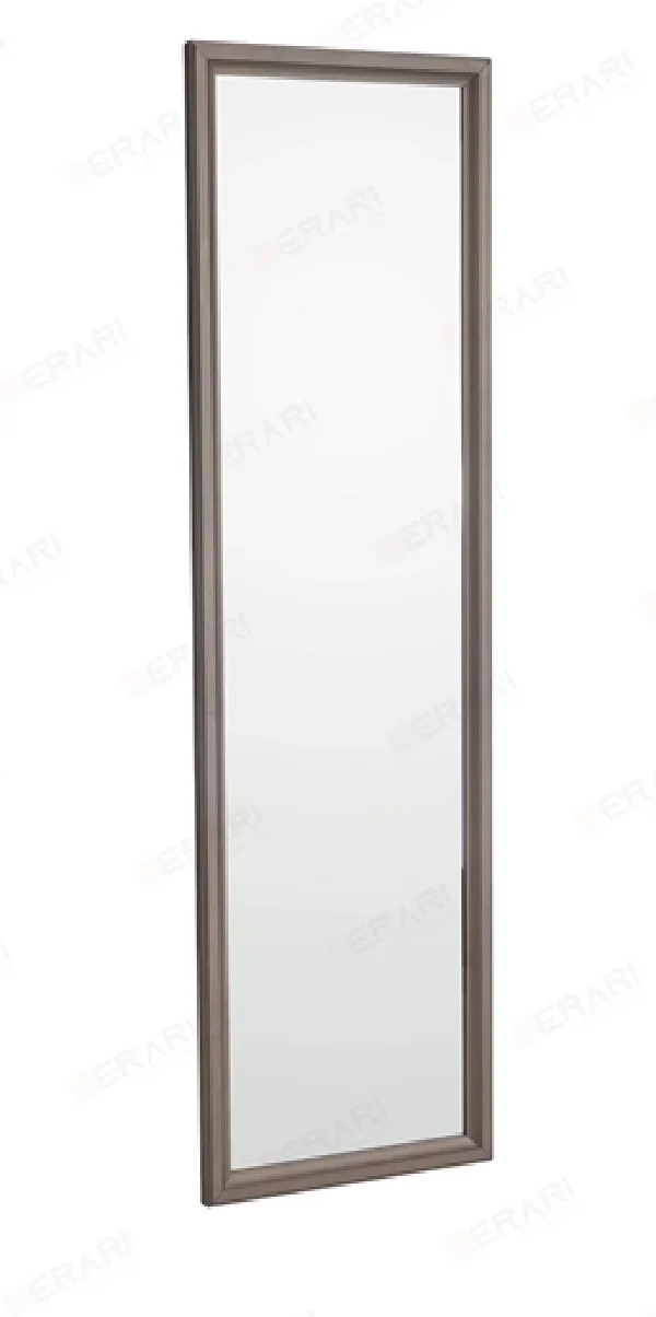 Giá treo gương được thiết kế âm trong tủ, giúp tối ưu hóa không gian tủ đồ nhà bạn